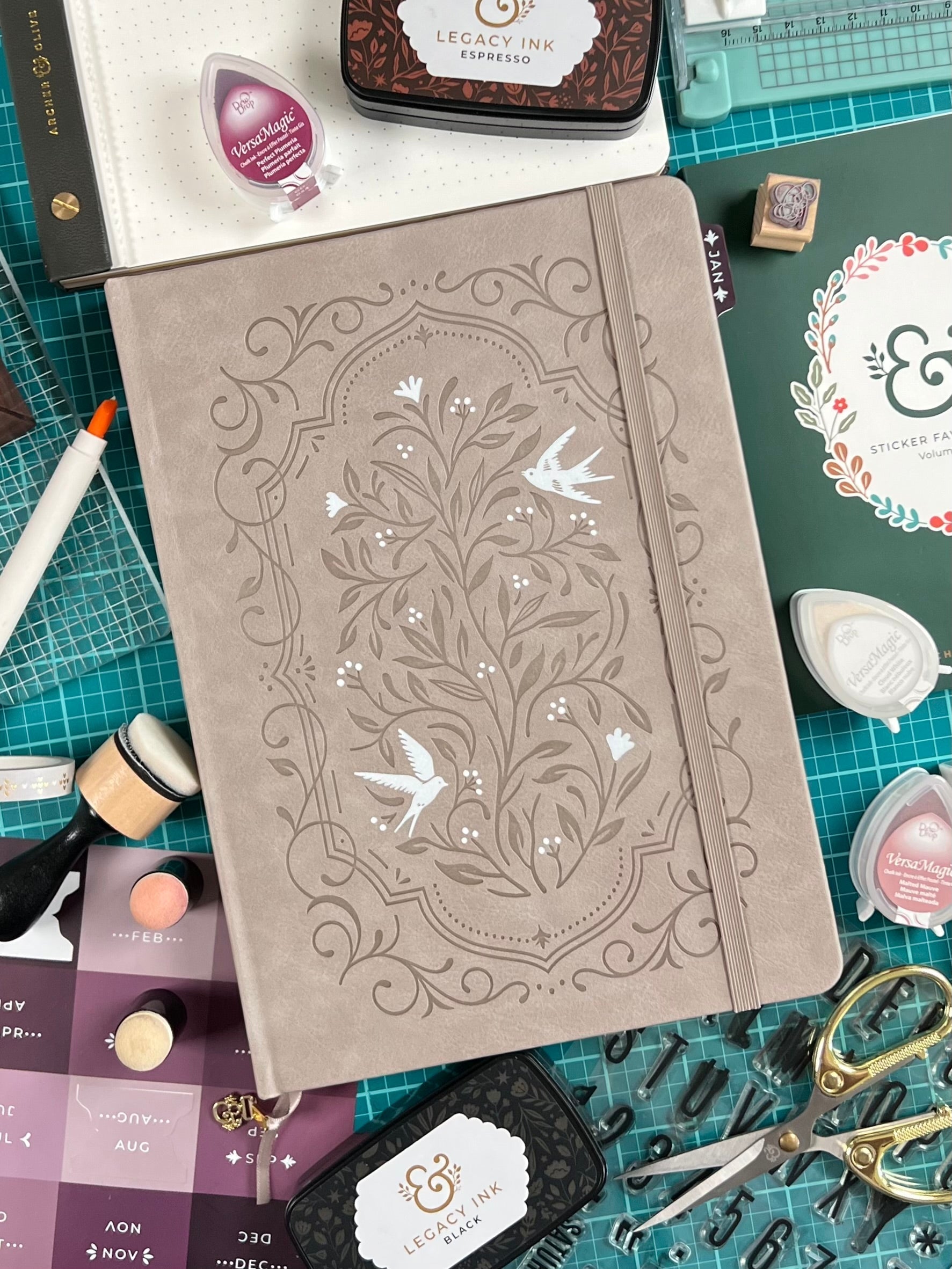 5 Essential Pages to Set-up in Your New Planner