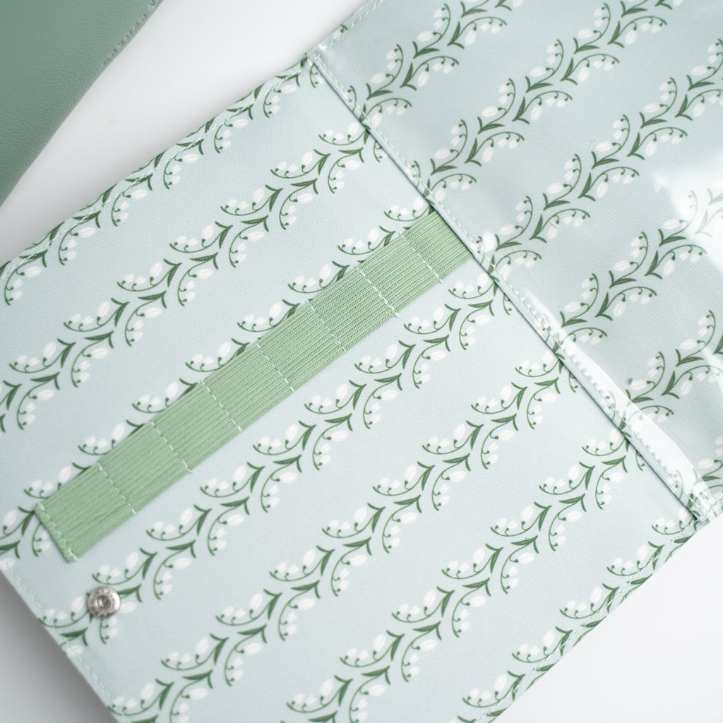 Travel Accessory Pouch with Insert - Archer and Olive