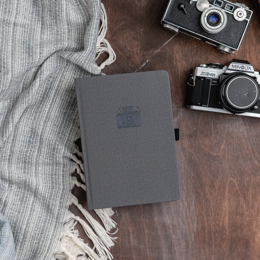8x8 Vintage Camera: Dot Grid Notebook
